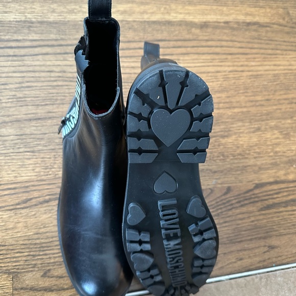 Womens Love Moschino Leather Boots Size 7, (Brand New) - Picture 5 of 6